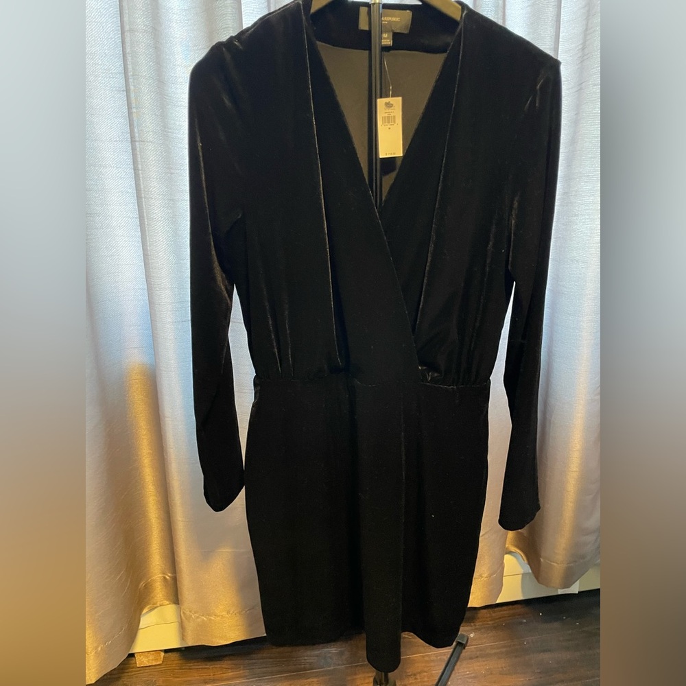 NWT Elegant Banana Republic Black Velvet Dress